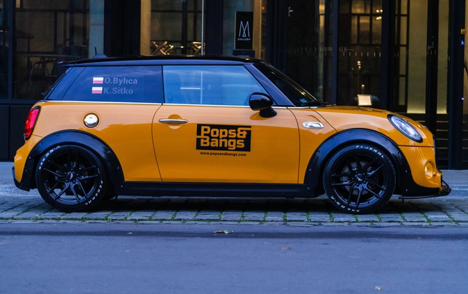 MINI Cooper S cena 69999 przebieg: 100000, rok produkcji 2014 z Wrocław małe 137
